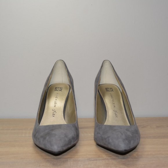 Grey Anne Klein Heels - Picture 2 of 3